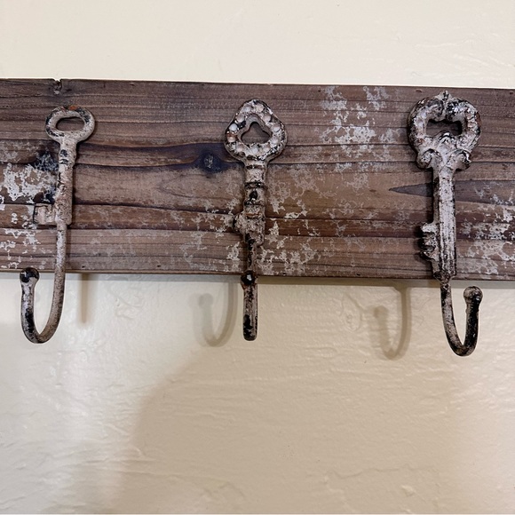 Wooden Old Key 🗝️ Key, Coat Holder - Picture 4 of 5
